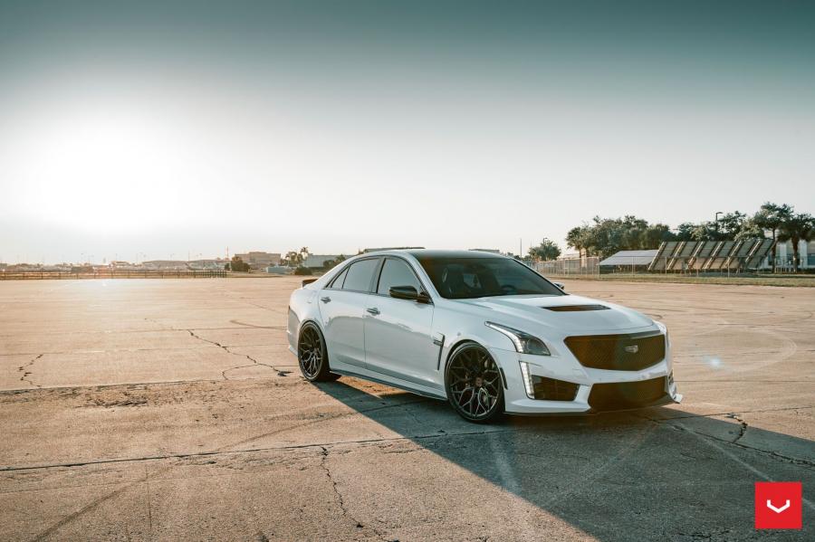 Cadillac CTS-V on Vossen Wheels (HF-2) 2019 года  (фото 6 из 32)